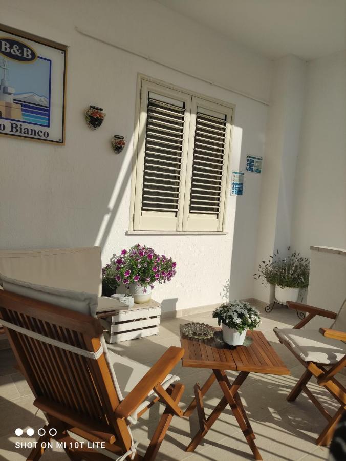 B&B Faro Bianco Отранто Экстерьер фото